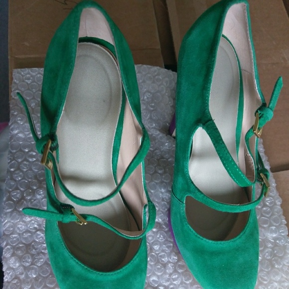 Heel - Picture 2 of 3